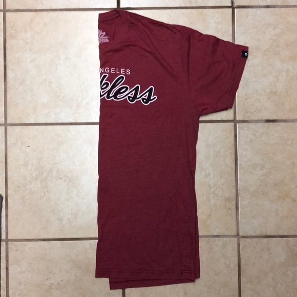 Young and reckless t shirt - Picture 3 of 3